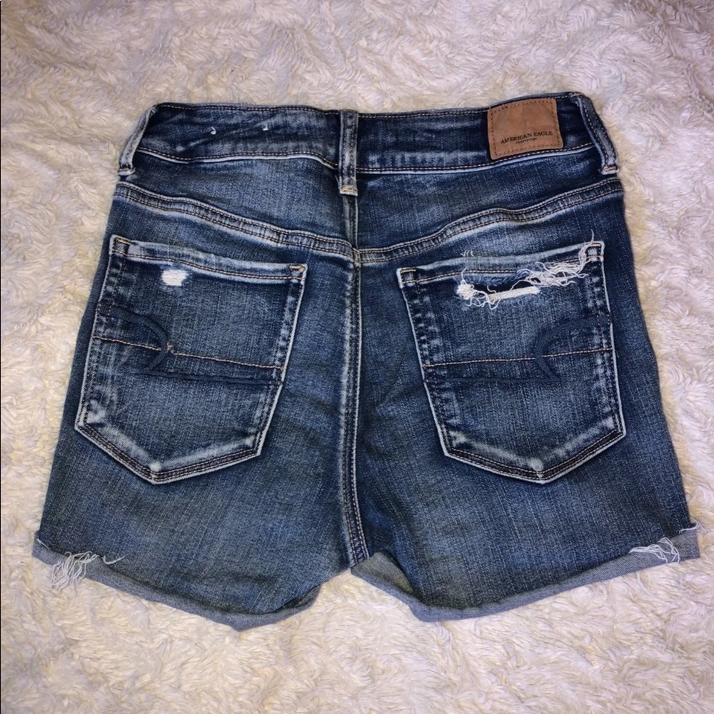 american eagle distressed shorts - Picture 3 of 5
